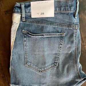 Ann Taylor Loft Denim Shorts Size 8 NWT
